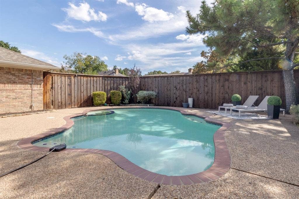 9006 Church Road, Dallas, TX 75231 9006 Church Road, Dallas, TX 75231