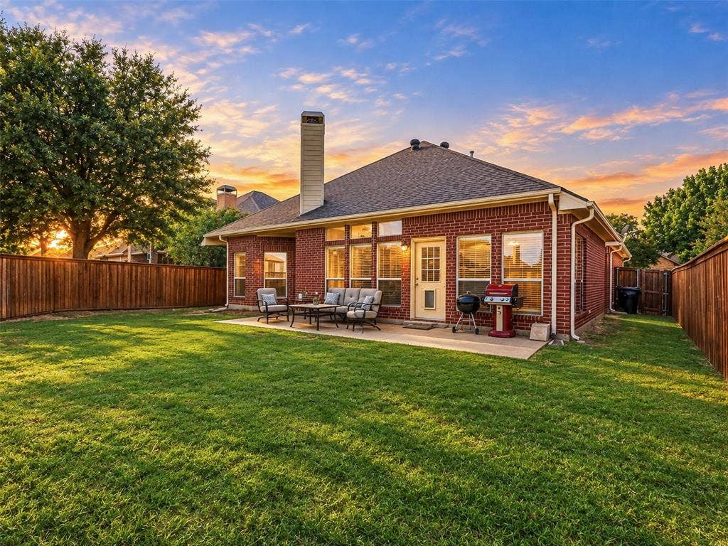 8374 Cain River Drive, Frisco, TX 75035 8374 Cain River Drive, Frisco, TX 75035