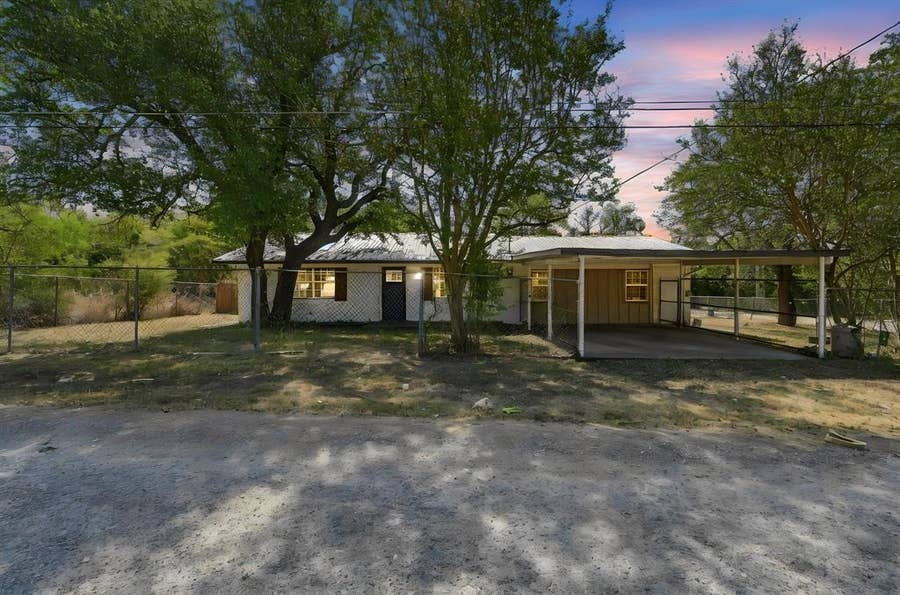 Property photo for 102 Creek Drive, Whitney, TX