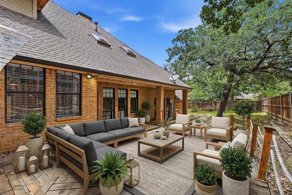 1331 Travis Street, Denton, TX 76205 1331 Travis Street, Denton, TX 76205