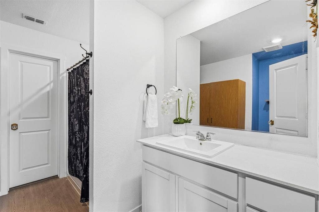 500 Waymaker Way, Princeton, TX 75407 Primary Bathroom