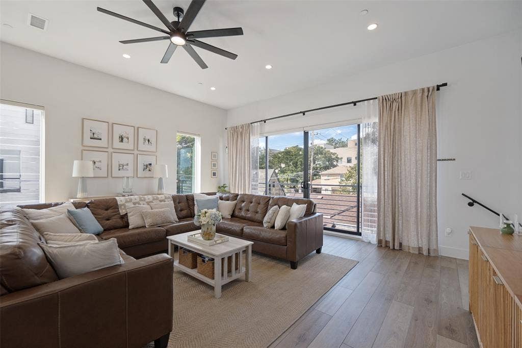 1865 Summit Avenue, #105, Dallas, TX 75206 1865 Summit Avenue, #105, Dallas, TX 75206