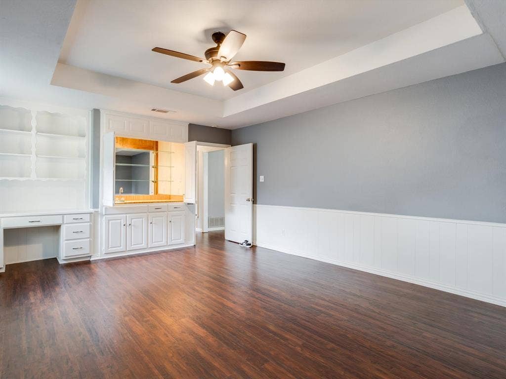 904 Forest Trail Court, Euless, TX 76039