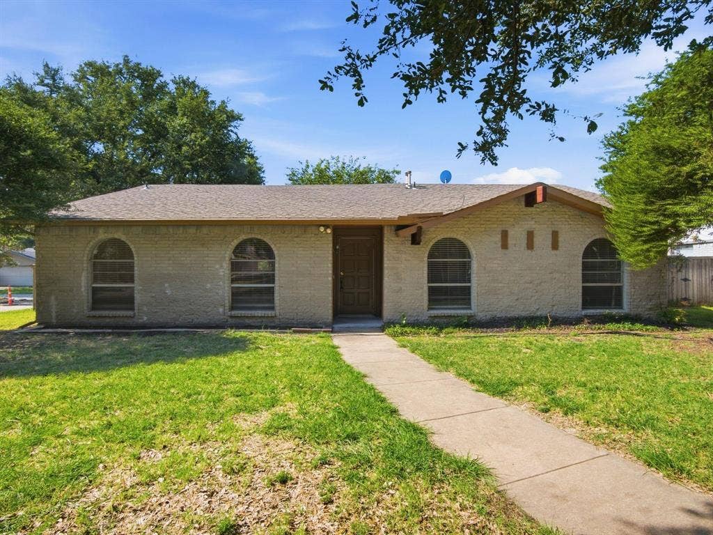 1000 Windy Meadow Drive, Plano, TX 75023 1000 Windy Meadow Drive, Plano, TX 75023
