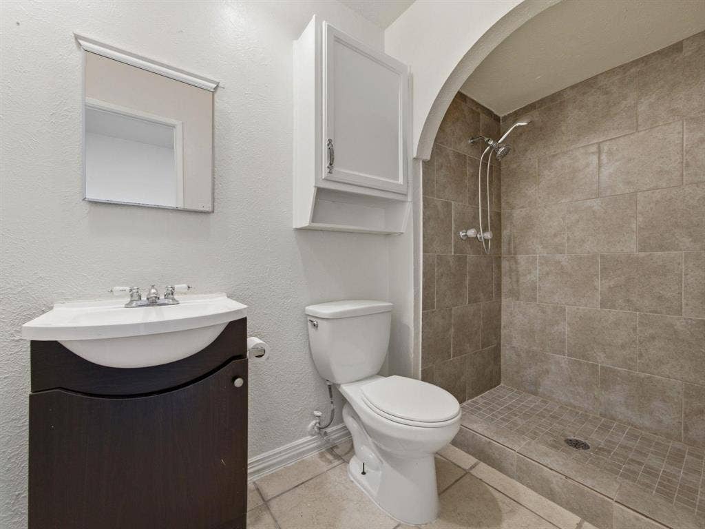 1000 Windy Meadow Drive, Plano, TX 75023 1000 Windy Meadow Drive, Plano, TX 75023