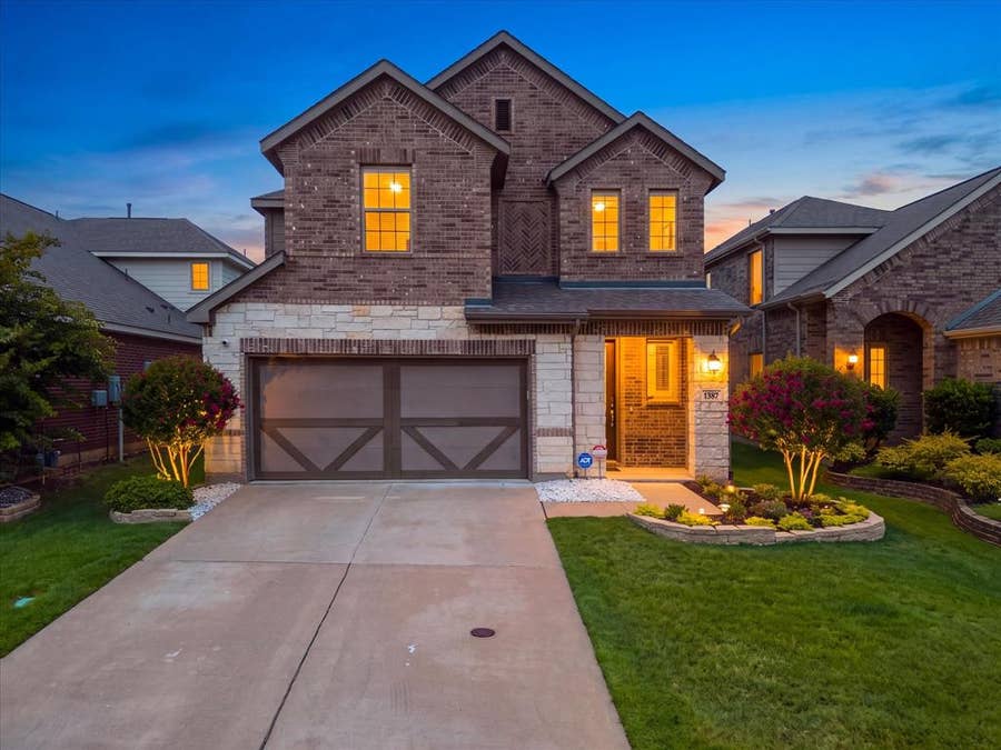 Property photo for 1387 Bonanza Lane, Lewisville, TX