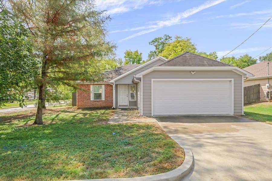 Property photo for 555 Foster, Canton, TX