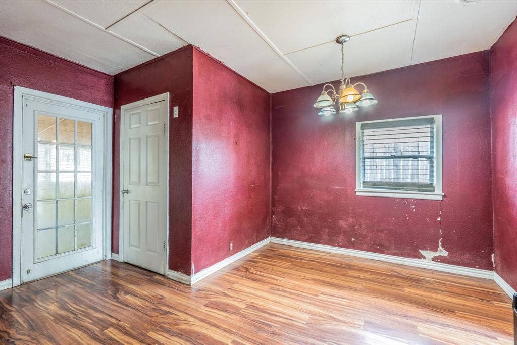 934 Indian Hills Drive, Grand Prairie, TX 75051 934 Indian Hills Drive, Grand Prairie, TX 75051