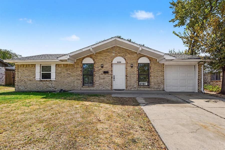 Property photo for 2520 Candleberry Drive, Mesquite, TX