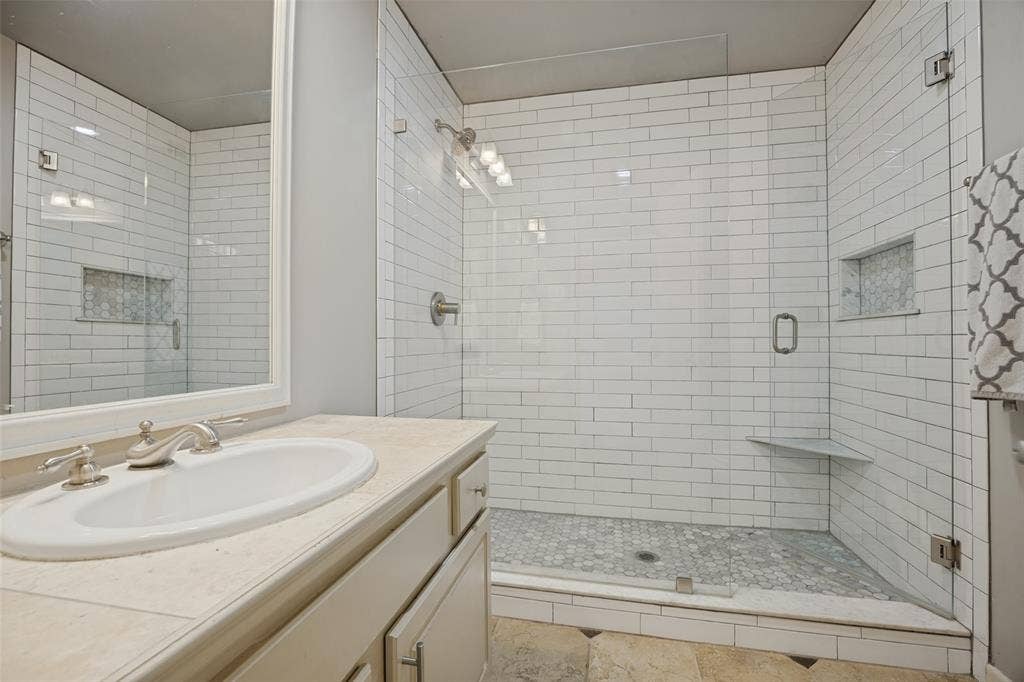 6755 Hillwood Lane, Dallas, TX 75248 6755 Hillwood Lane, Dallas, TX 75248