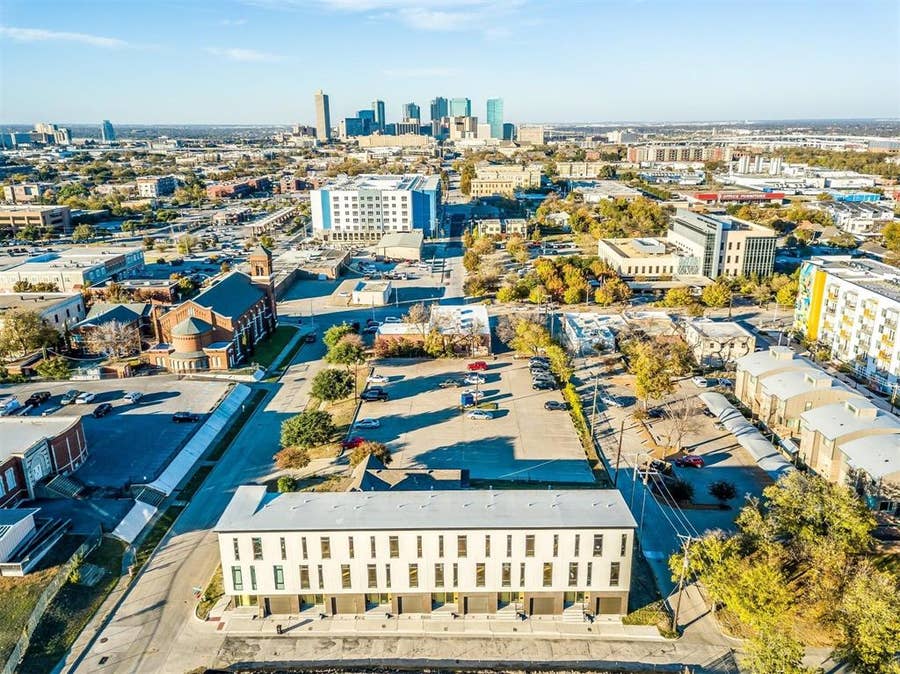 Property photo for 444 W Morphy Street, Fort Worth, TX