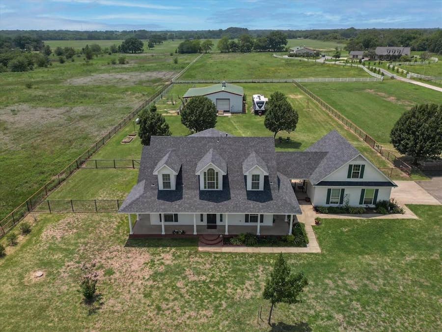 Property photo for 6221 Fm 2931, Aubrey, TX