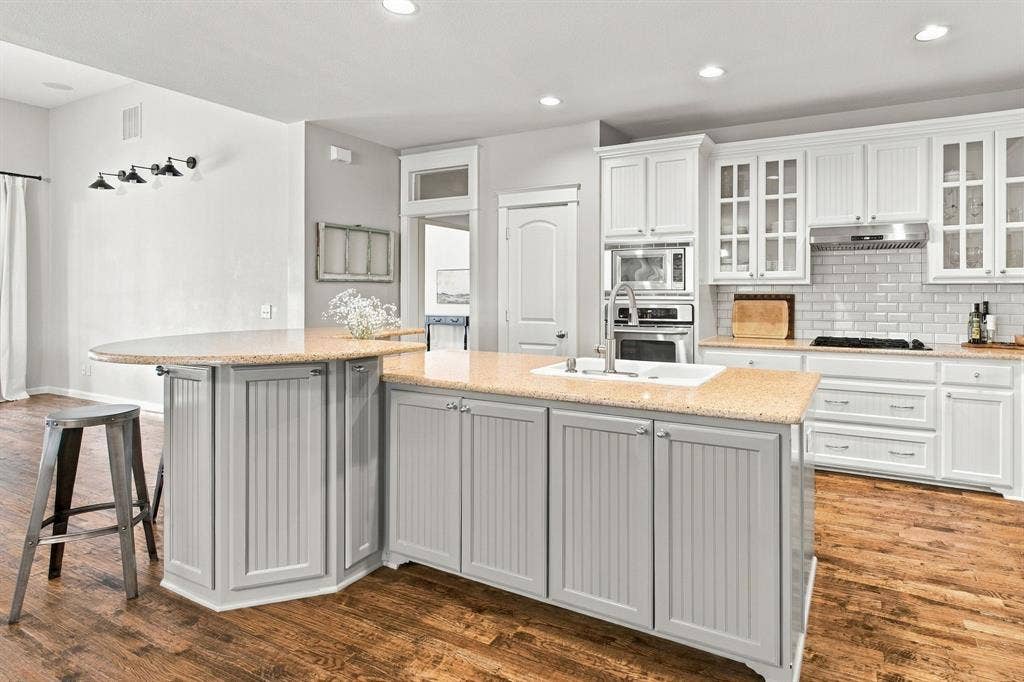 6816 Studebaker Drive, McKinney, TX 75071 6816 Studebaker Drive, McKinney, TX 75071