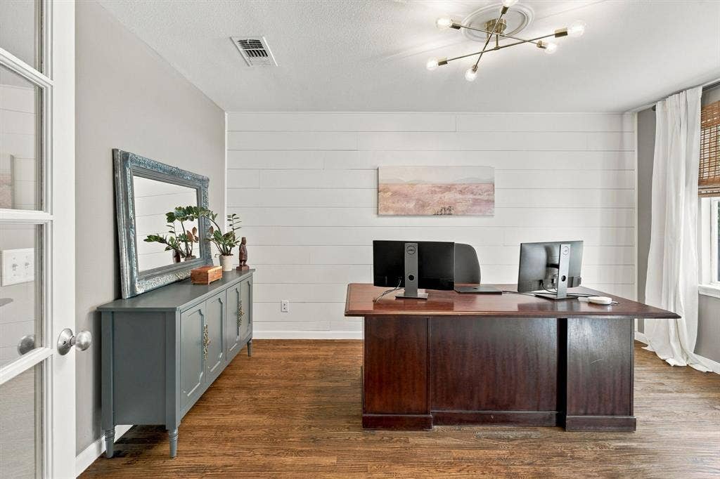 6816 Studebaker Drive, McKinney, TX 75071 6816 Studebaker Drive, McKinney, TX 75071