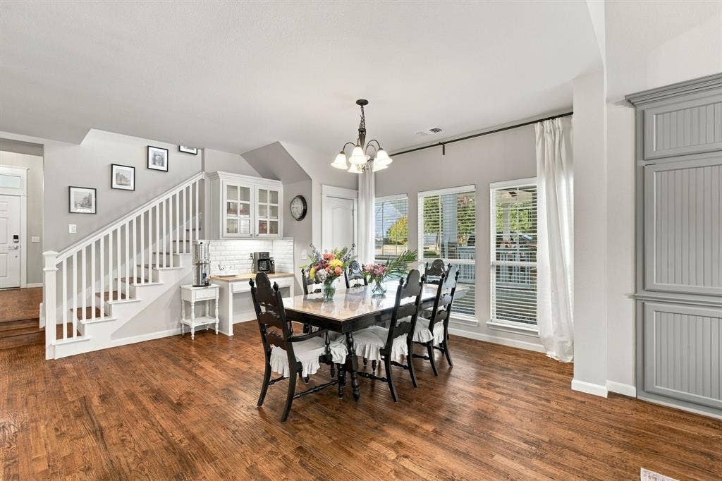 6816 Studebaker Drive, McKinney, TX 75071 6816 Studebaker Drive, McKinney, TX 75071