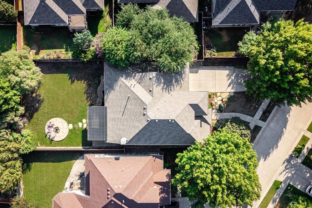 6816 Studebaker Drive, McKinney, TX 75071 6816 Studebaker Drive, McKinney, TX 75071