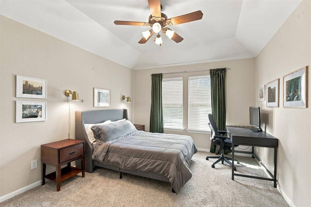 6816 Studebaker Drive, McKinney, TX 75071 6816 Studebaker Drive, McKinney, TX 75071
