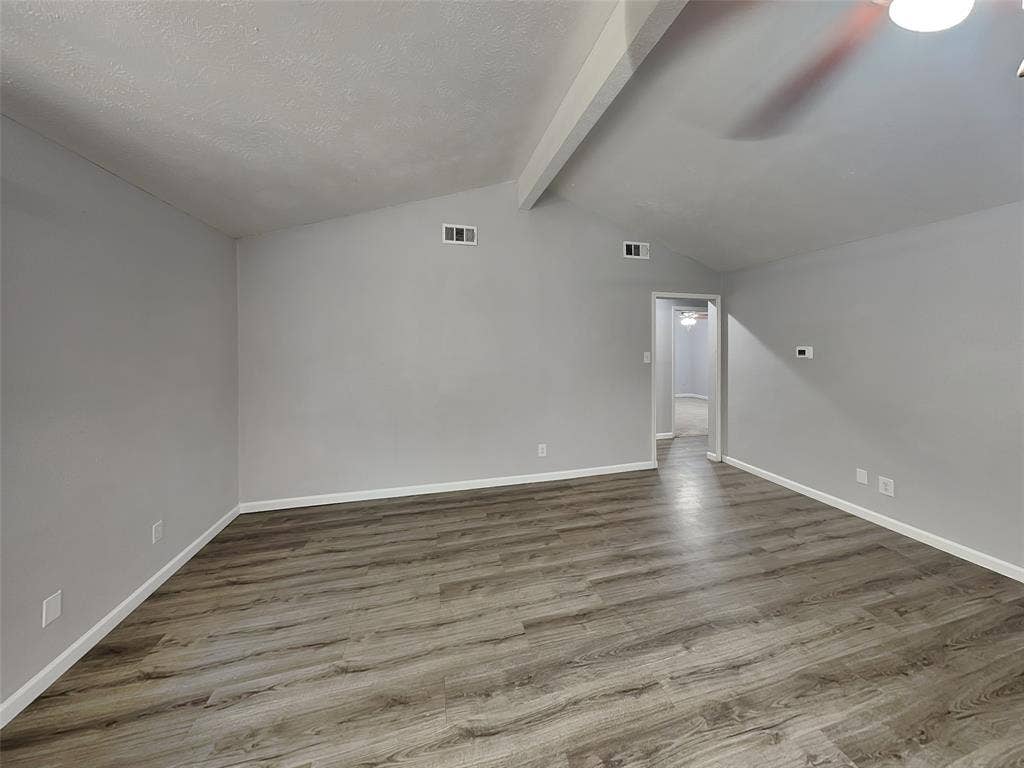 300 Newport Circle, Euless, TX 76039 300 Newport Circle, Euless, TX 76039