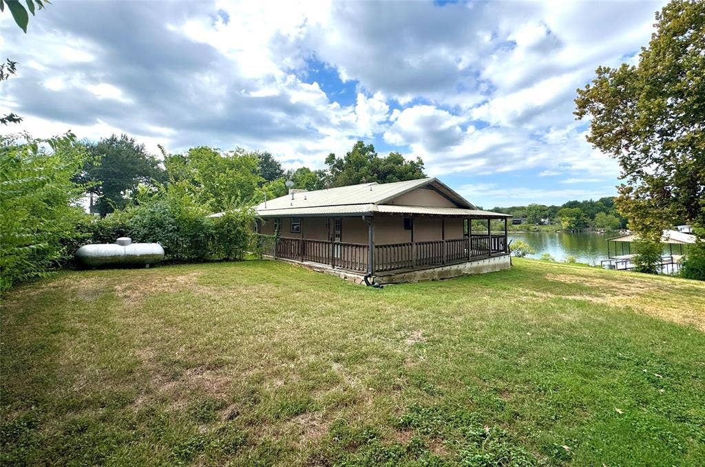 10122 Ash Cove, Wills Point, TX 75169 10122 Ash Cove, Wills Point, TX 75169
