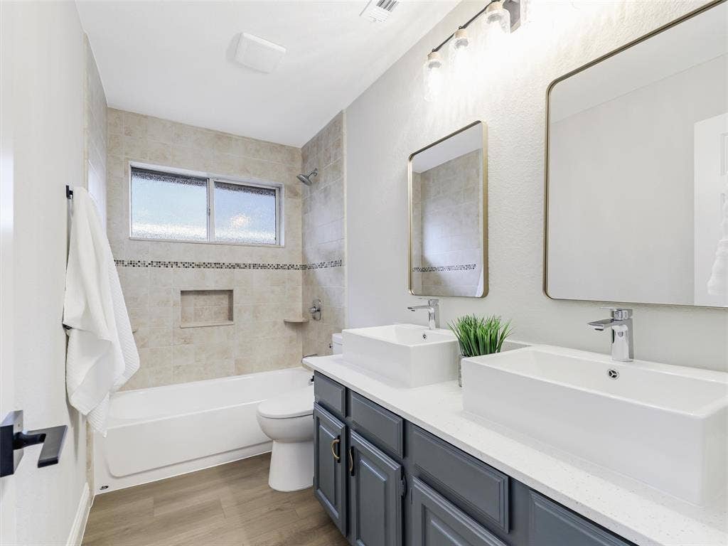 2409 Hedgeway Circle, Garland, TX 75044