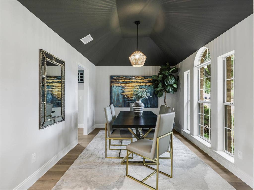 2409 Hedgeway Circle, Garland, TX 75044