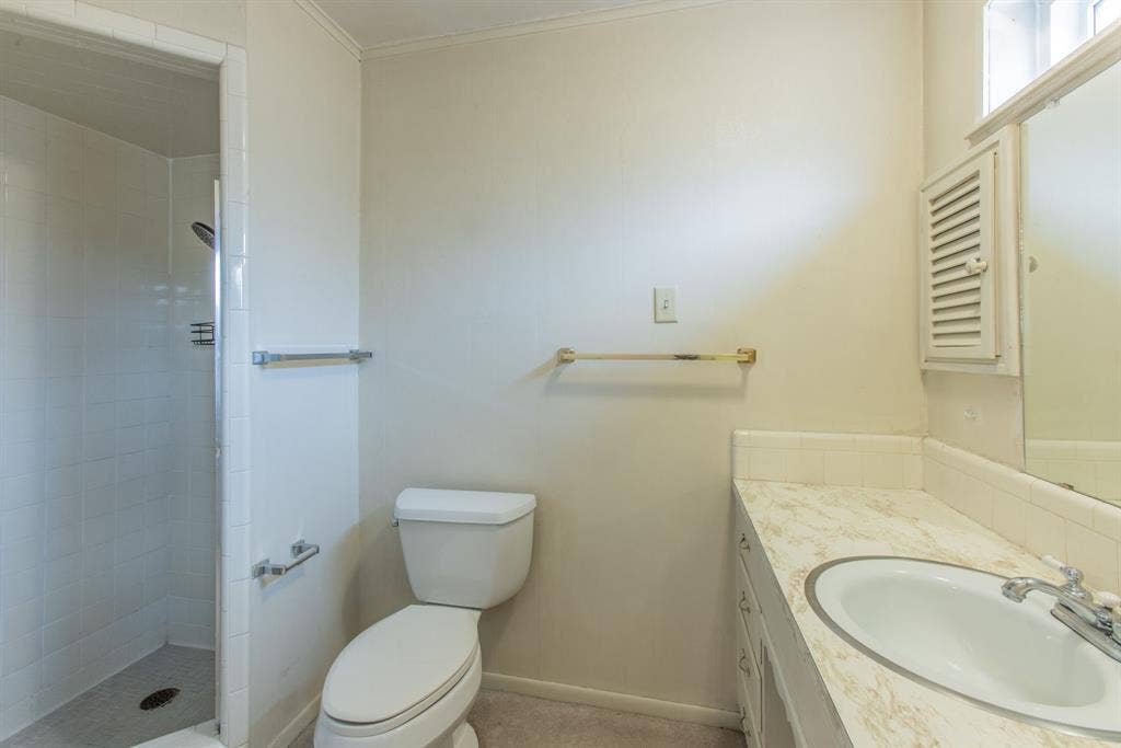 5719 Stratford Drive, Waco, TX 76710 5719 Stratford Drive, Waco, TX 76710