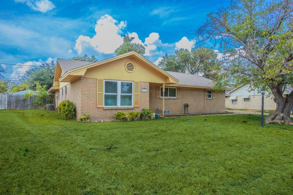 5719 Stratford Drive, Waco, TX 76710 5719 Stratford Drive, Waco, TX 76710