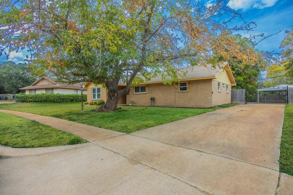 5719 Stratford Drive, Waco, TX 76710 5719 Stratford Drive, Waco, TX 76710