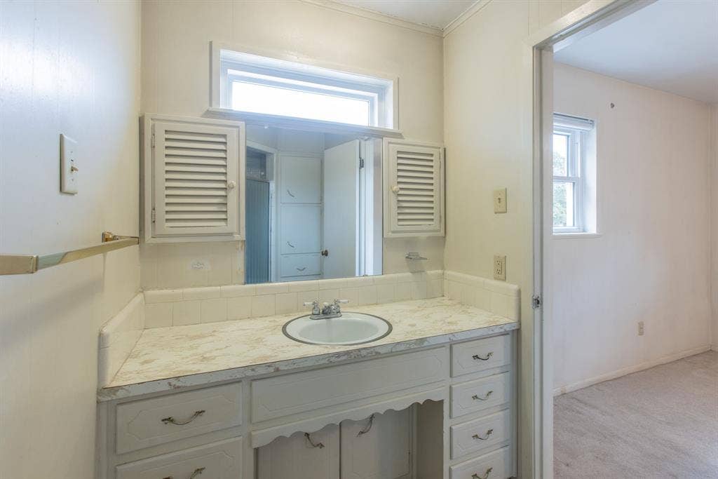 5719 Stratford Drive, Waco, TX 76710 5719 Stratford Drive, Waco, TX 76710