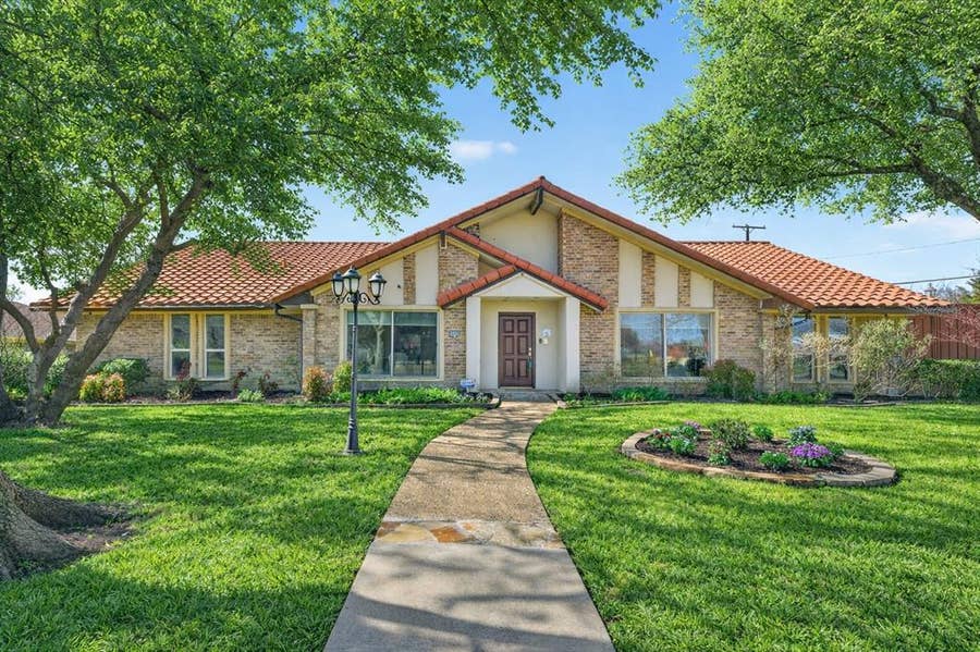 Property photo for 15415 Leavalley Drive, Dallas, TX