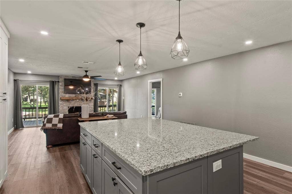 2500 Wildwood Way, Tool, TX 75143 2500 Wildwood Way, Tool, TX 75143