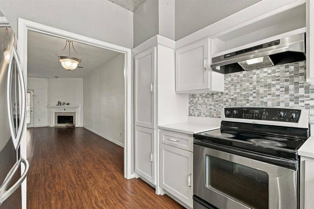 3550 Country Square Drive, #304, Carrollton, TX 75006 3550 Country Square Drive, #304, Carrollton, TX 75006