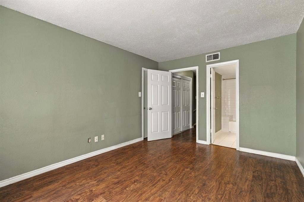 3550 Country Square Drive, #304, Carrollton, TX 75006 3550 Country Square Drive, #304, Carrollton, TX 75006
