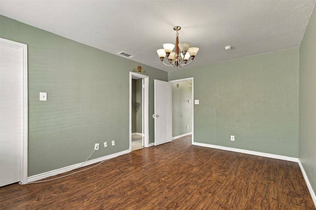 3550 Country Square Drive, #304, Carrollton, TX 75006 3550 Country Square Drive, #304, Carrollton, TX 75006
