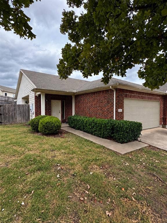 Property photo for 1225 Grand Central Parkway, Fort Worth, TX