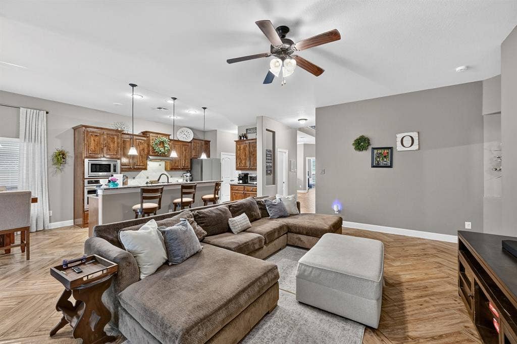 809 Wimberly Circle, McKinney, TX 75072 809 Wimberly Circle, McKinney, TX 75072