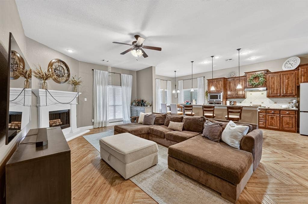 809 Wimberly Circle, McKinney, TX 75072 809 Wimberly Circle, McKinney, TX 75072