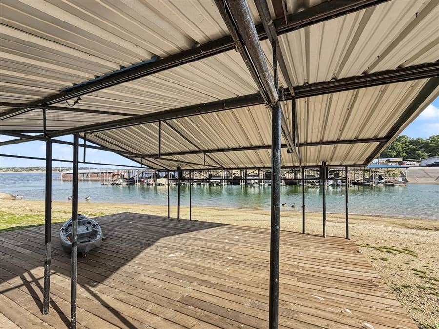 Property photo for 124 Marina View Court, Weatherford, TX