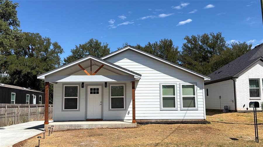 Property photo for 3007 Rockwood Drive, Granbury, TX