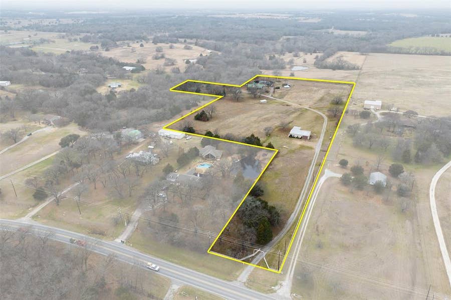 Property photo for 30120 N HWY 289 Highway N, Pottsboro, TX