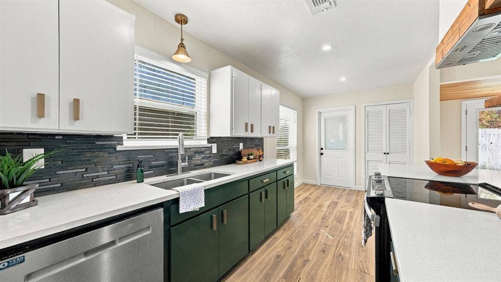 1206 Foster Lane, Weatherford, TX 76086 1206 Foster Lane, Weatherford, TX 76086