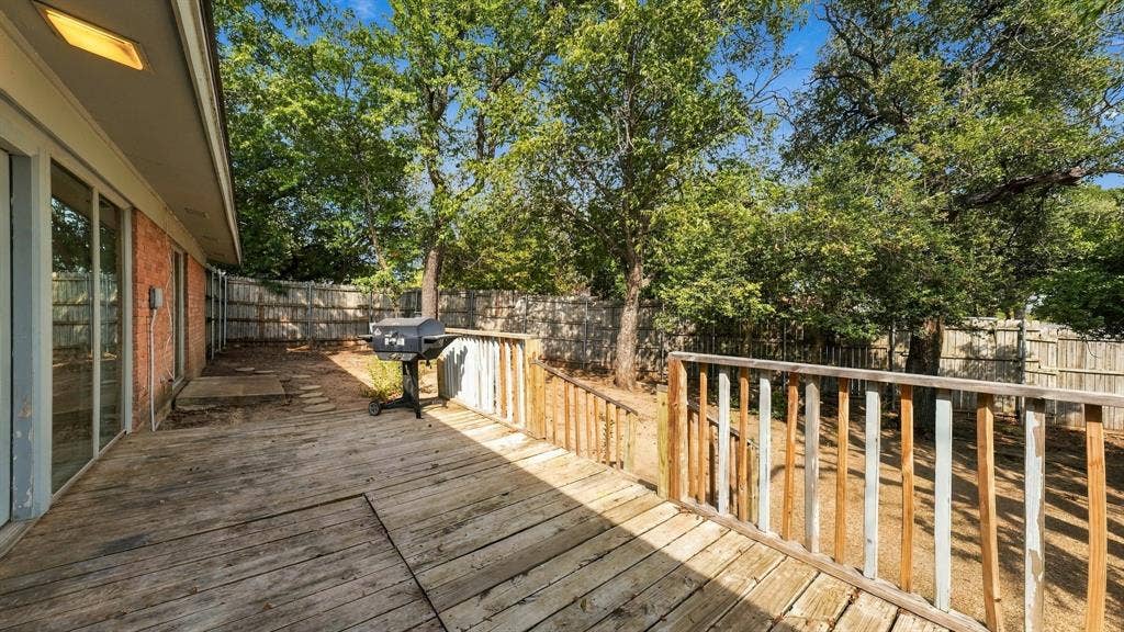 1206 Foster Lane, Weatherford, TX 76086 1206 Foster Lane, Weatherford, TX 76086