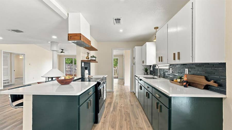 Property photo for 1206 Foster Lane, Weatherford, TX