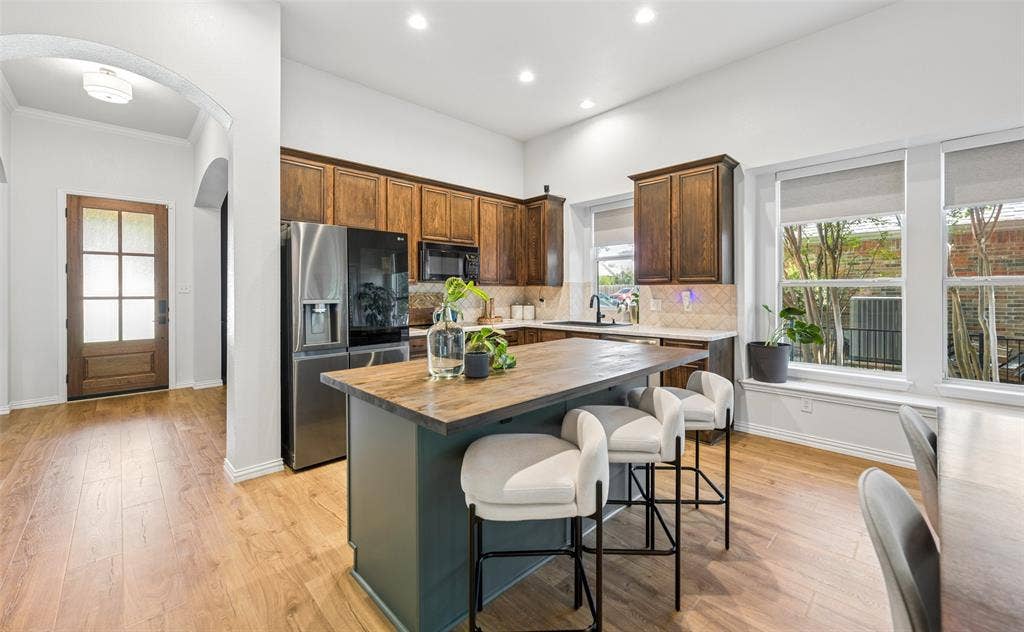 402 Brookside Drive, Lake Dallas, TX 75065 402 Brookside Drive, Lake Dallas, TX 75065