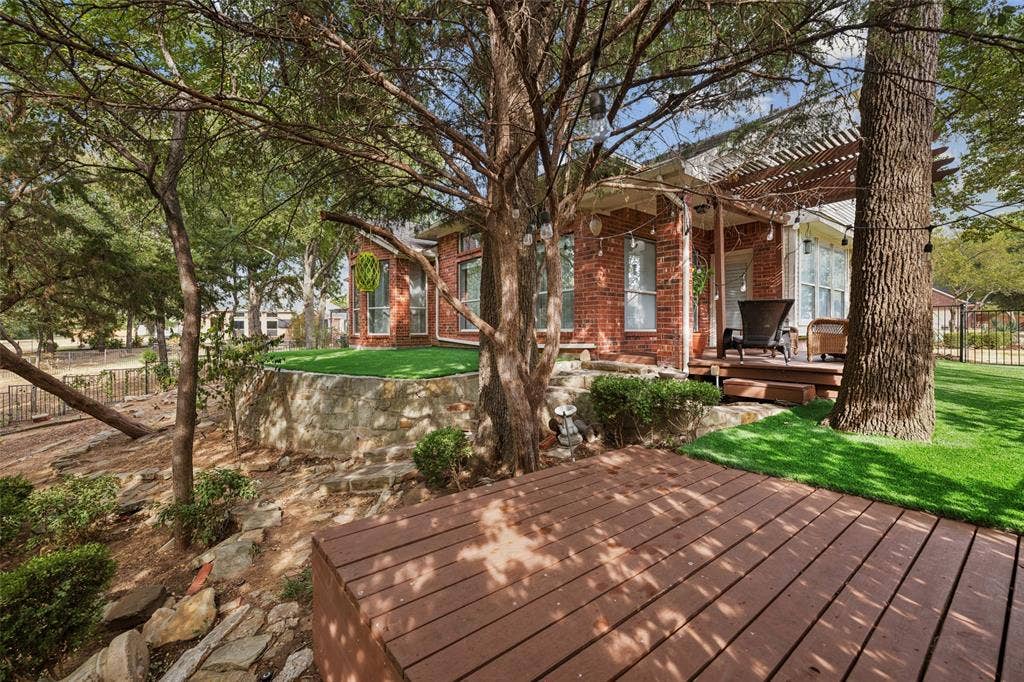 402 Brookside Drive, Lake Dallas, TX 75065 402 Brookside Drive, Lake Dallas, TX 75065