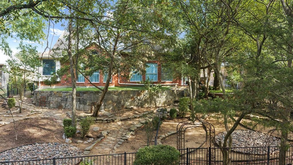 402 Brookside Drive, Lake Dallas, TX 75065 402 Brookside Drive, Lake Dallas, TX 75065