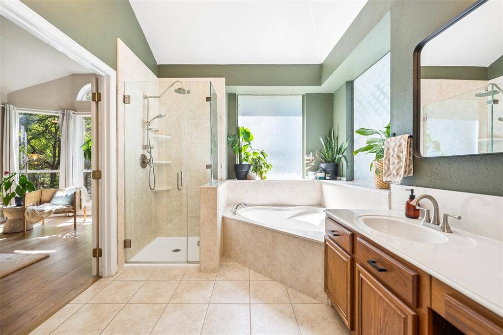 402 Brookside Drive, Lake Dallas, TX 75065 402 Brookside Drive, Lake Dallas, TX 75065