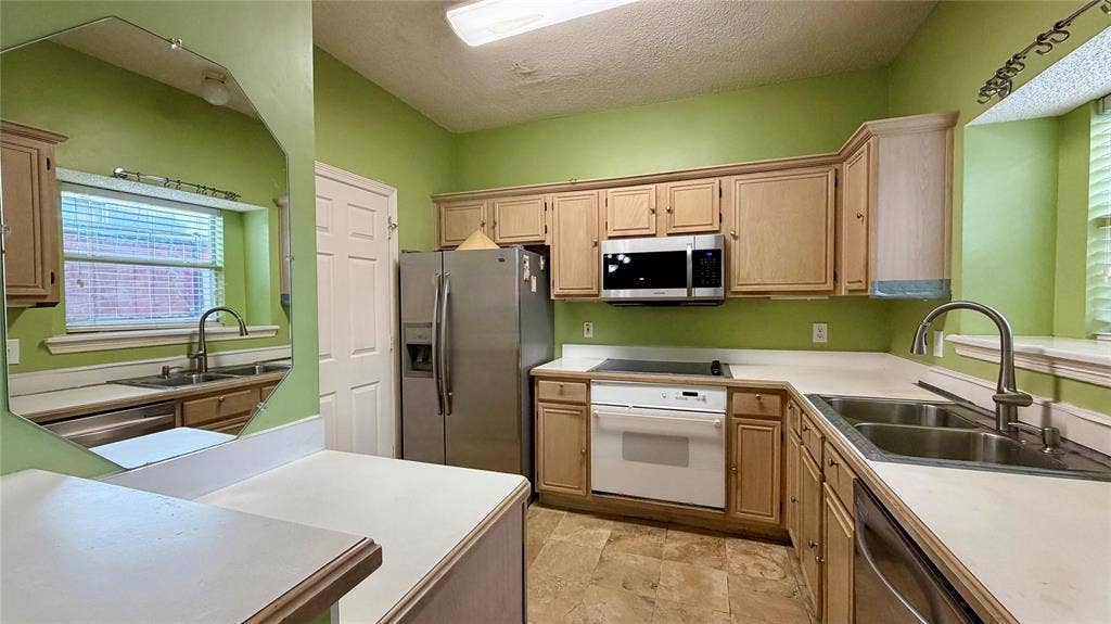 18932 Ravenglen Court, Dallas, TX 75287 18932 Ravenglen Court, Dallas, TX 75287