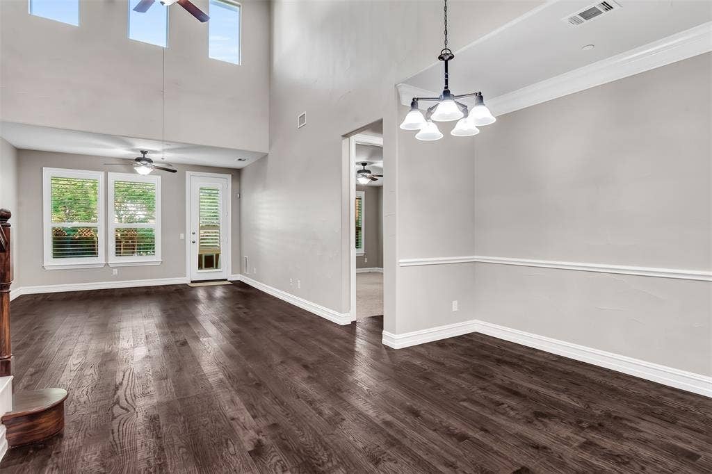 4817 BAYVIEW Drive, Plano, TX 75093 The townhome has plenty of large sunny windows that keep the home bright and open! Handscraped hardwood floors in the living areas are a touch of elegance that make these homes unique.