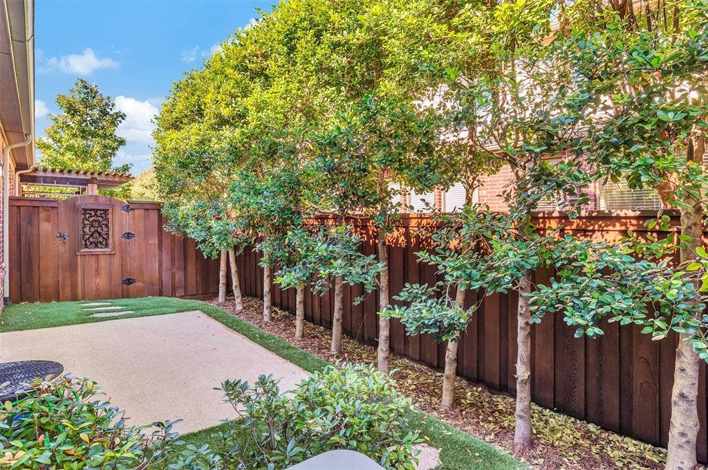 4817 BAYVIEW Drive, Plano, TX 75093 Set up an intimate table and chairs on the patio to dine al fresco, of a couple of lawn chairs to soak up the sun and laze away the warm summer days. Add a firepit or chiminea and you have a space you can enjoy all year round!